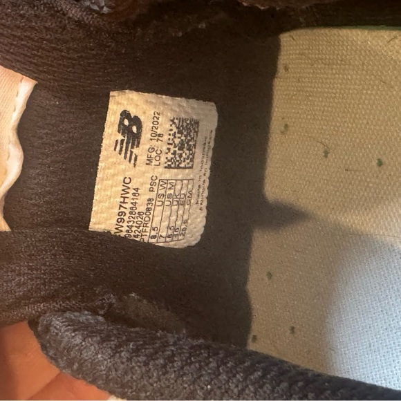 New Balance Sneakers Women's 8.5 Black Animal Print Leather 997H - Picture 6 of 6